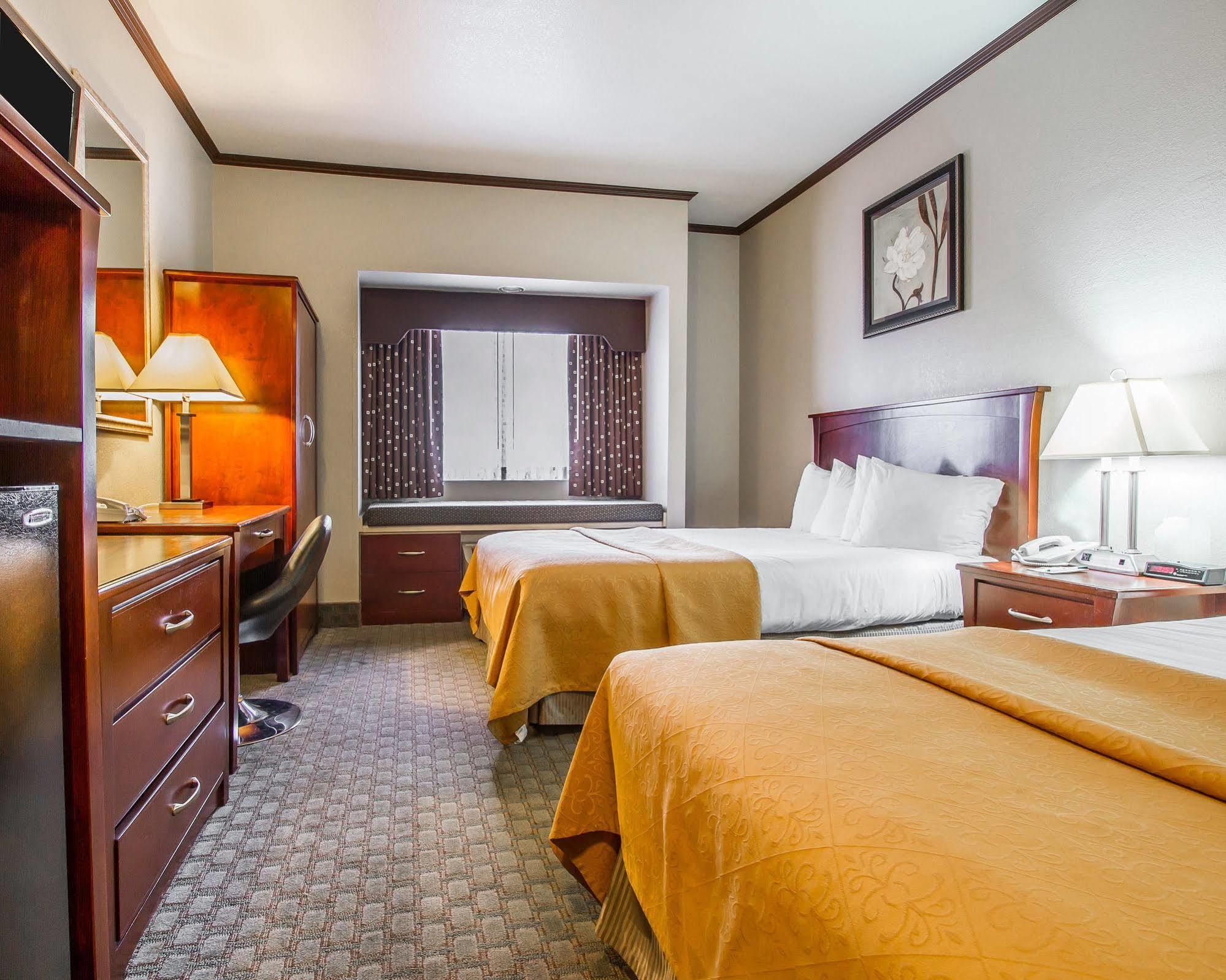 Quality Inn Chandler I-10 Extérieur photo